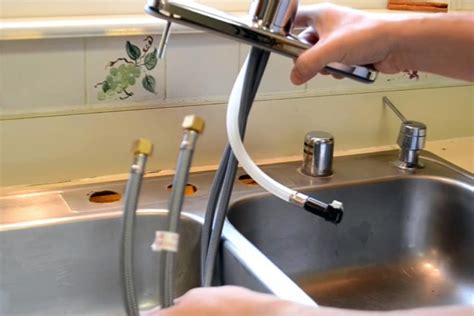 how to fix a leaky kitchen faucet under the sink|How to Fix Leaky Kitchen Faucet: Step